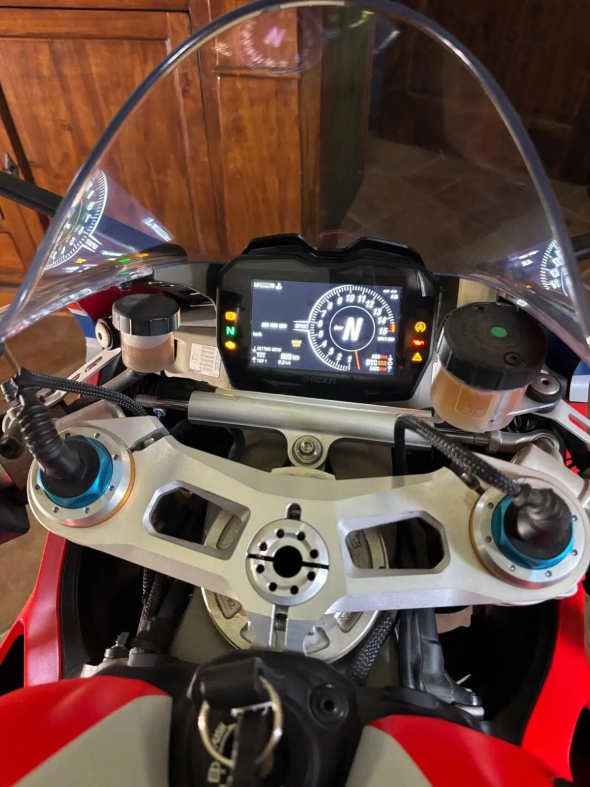 Ducati Panigale V4 S 1100 (2018 - 19) (5)