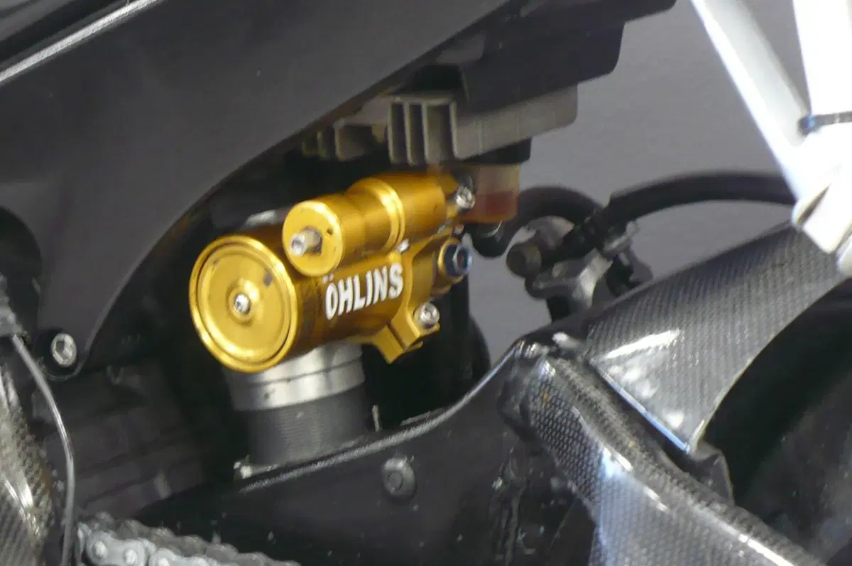 Suzuki GSX-R1000 (2006 - 08) (8)