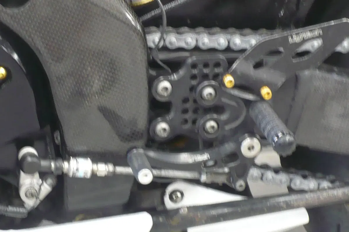 Suzuki GSX-R1000 (2006 - 08) (10)