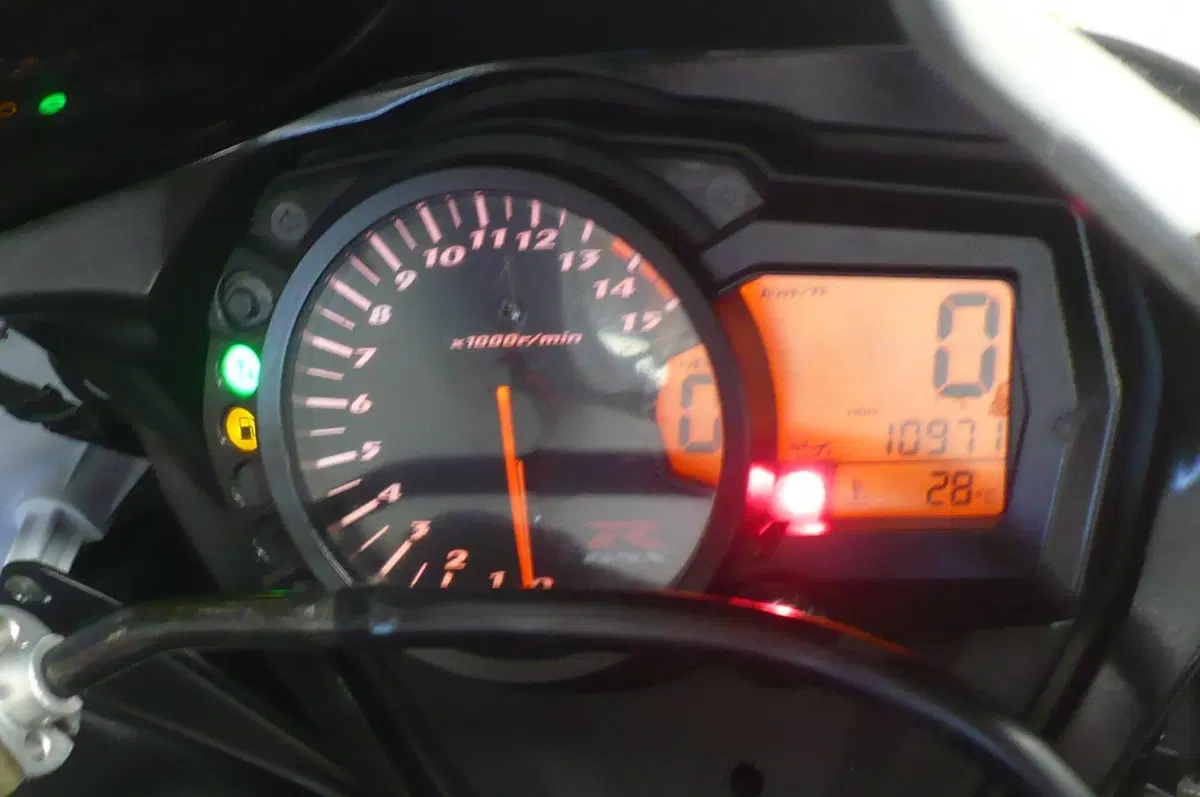 Suzuki GSX-R1000 (2006 - 08) (11)
