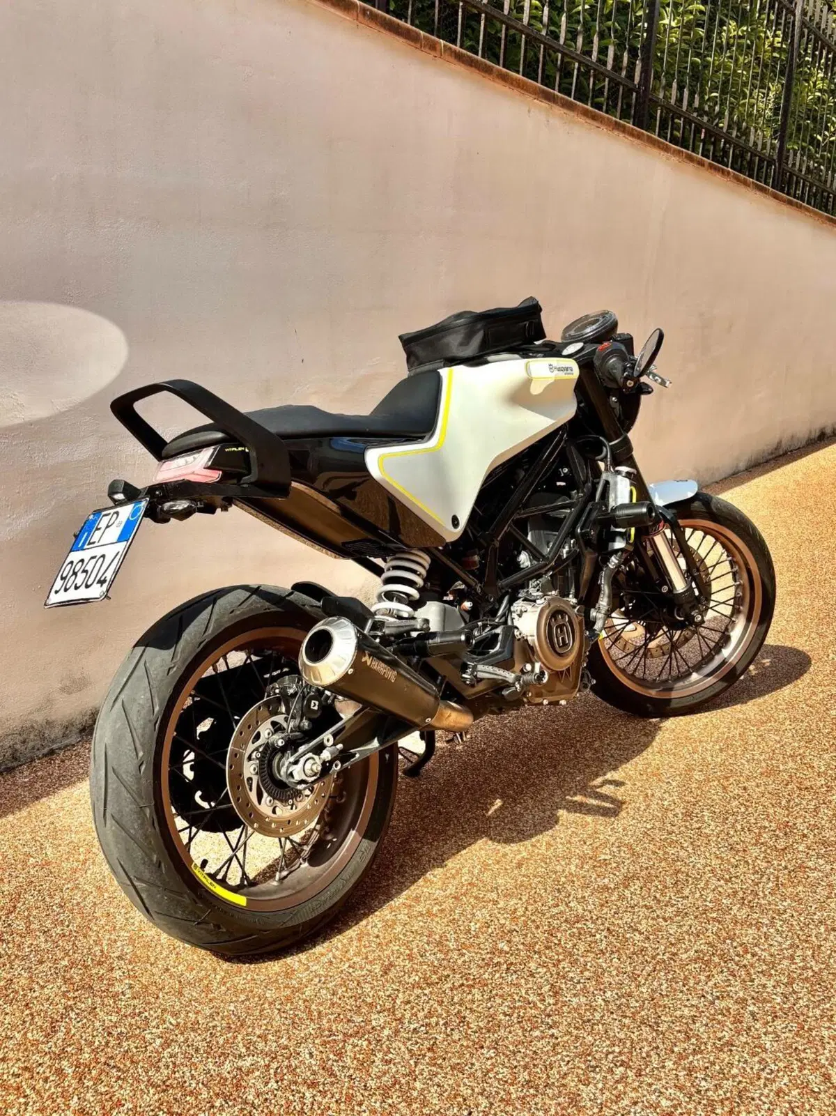 Husqvarna Vitpilen 401 (2018 - 19) (2)