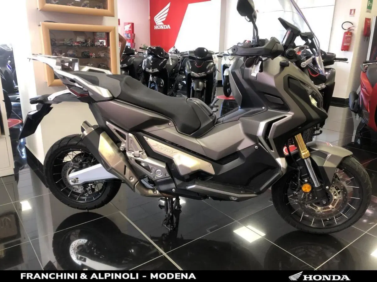 Honda X-ADV 750 (2017) (6)