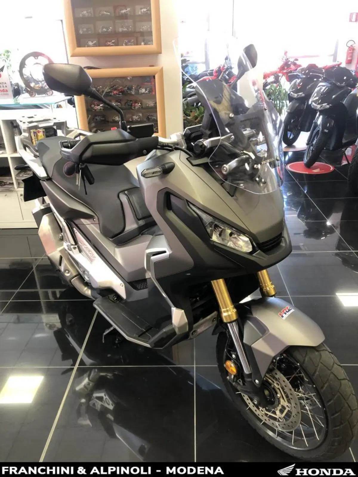 Honda X-ADV 750 (2017) (11)