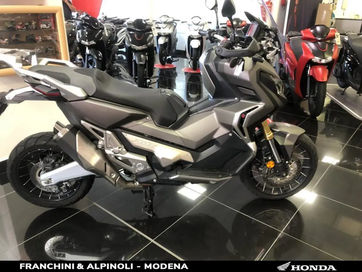 Honda X-ADV 750 (2017) (12)