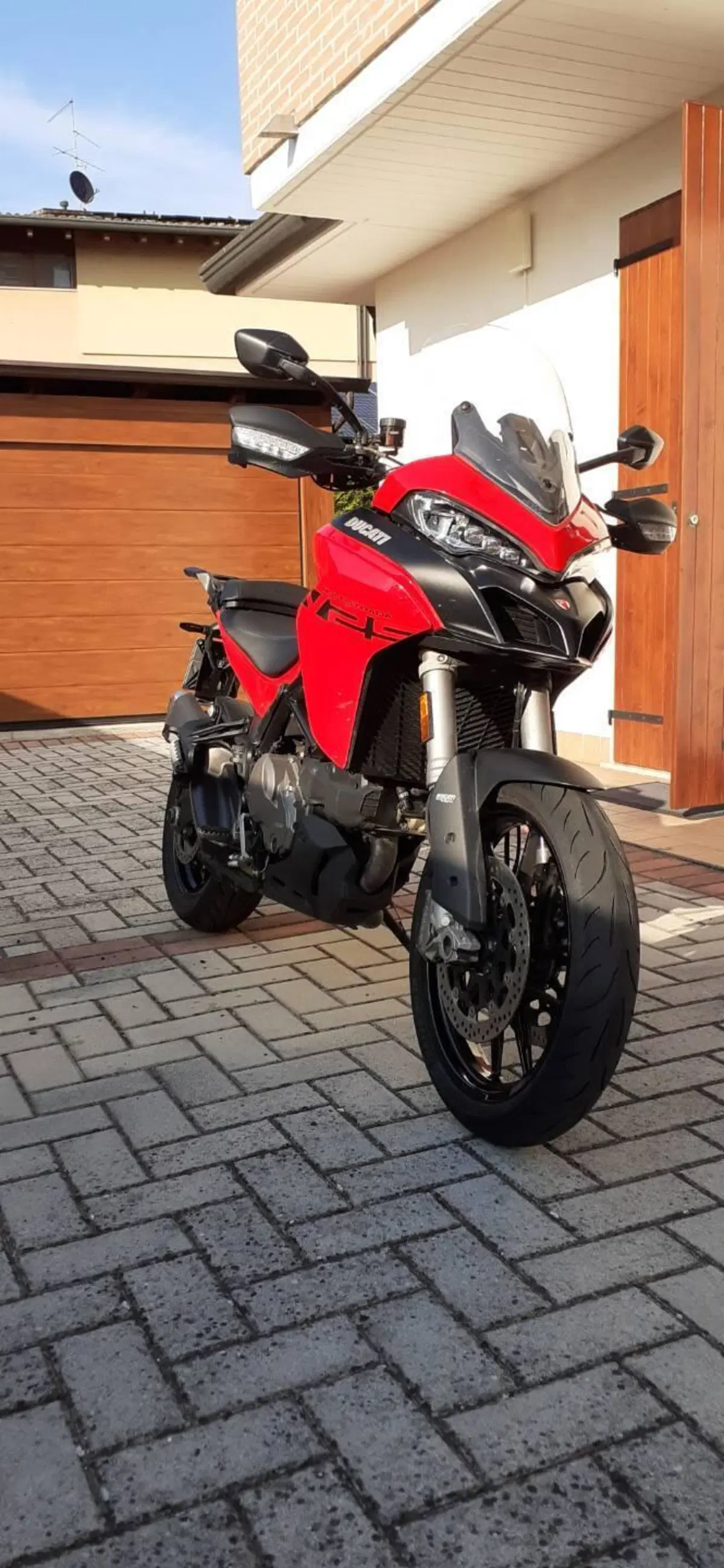 Ducati Multistrada V2 S (2022 - 24) (2)