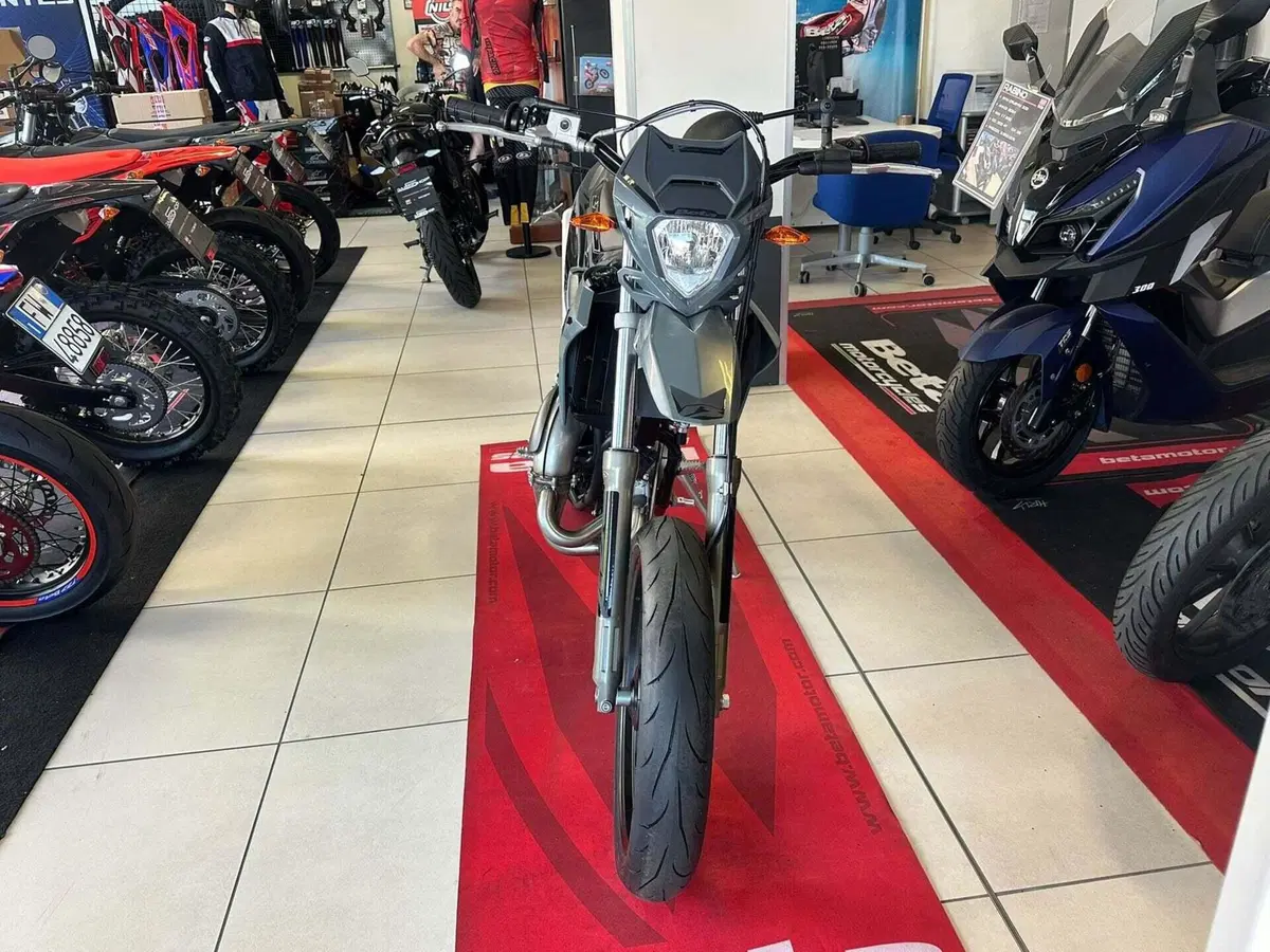 Betamotor RR 50 Motard - X Special Edition (2024 - 26) (8)