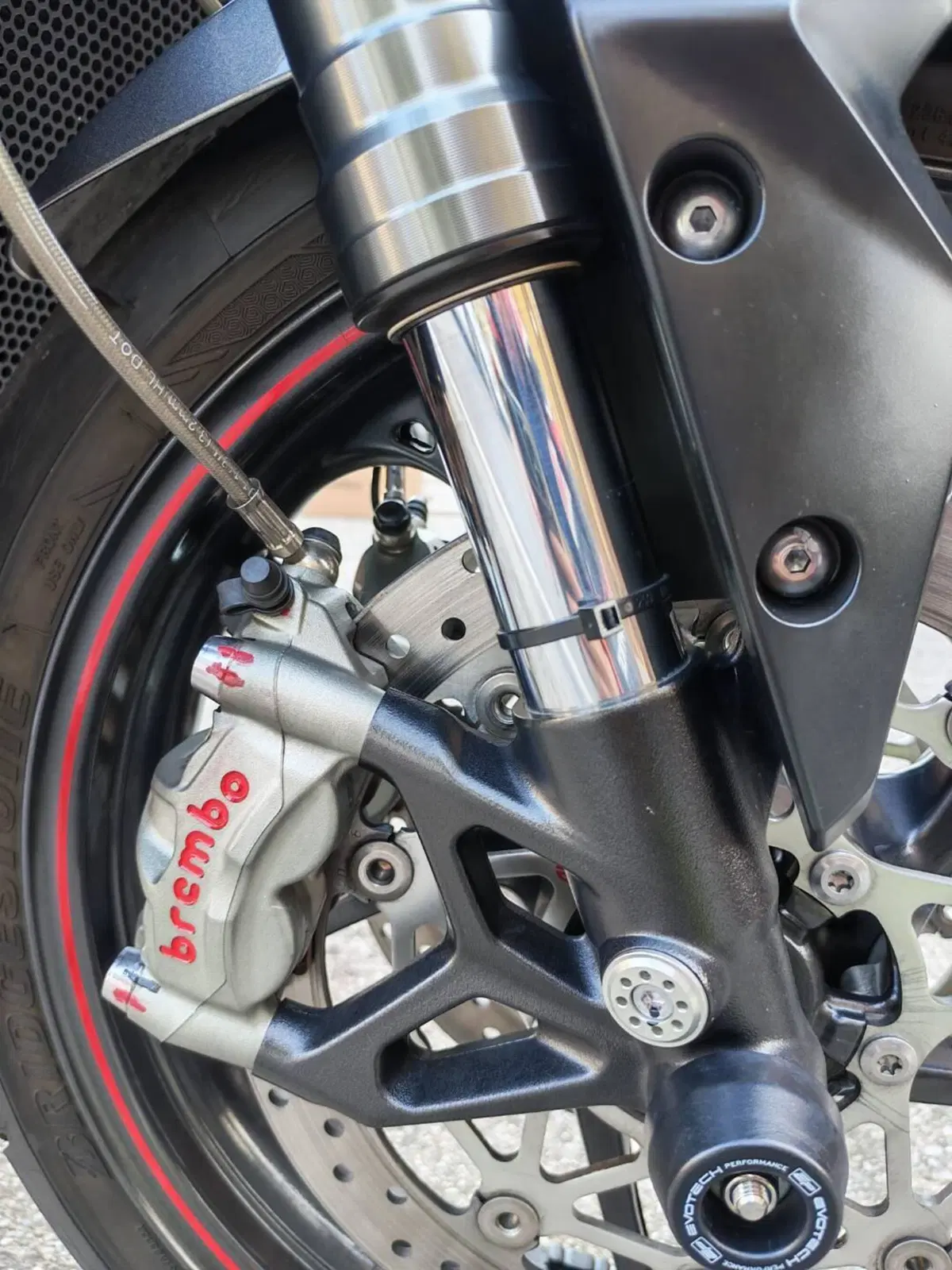Triumph Street Triple RS (2020 - 22) (11)