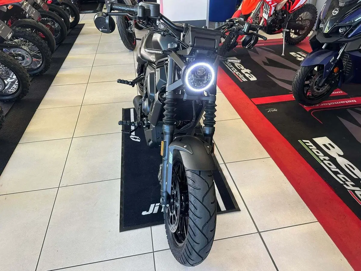 Zontes ZT125-C2 (2025 - 26) (8)
