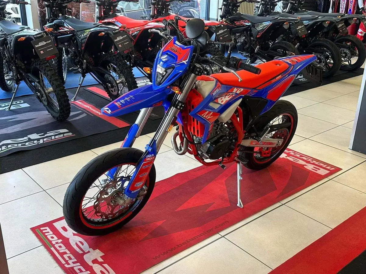 Betamotor RR 125 4T Motard R (2025 - 26) (7)