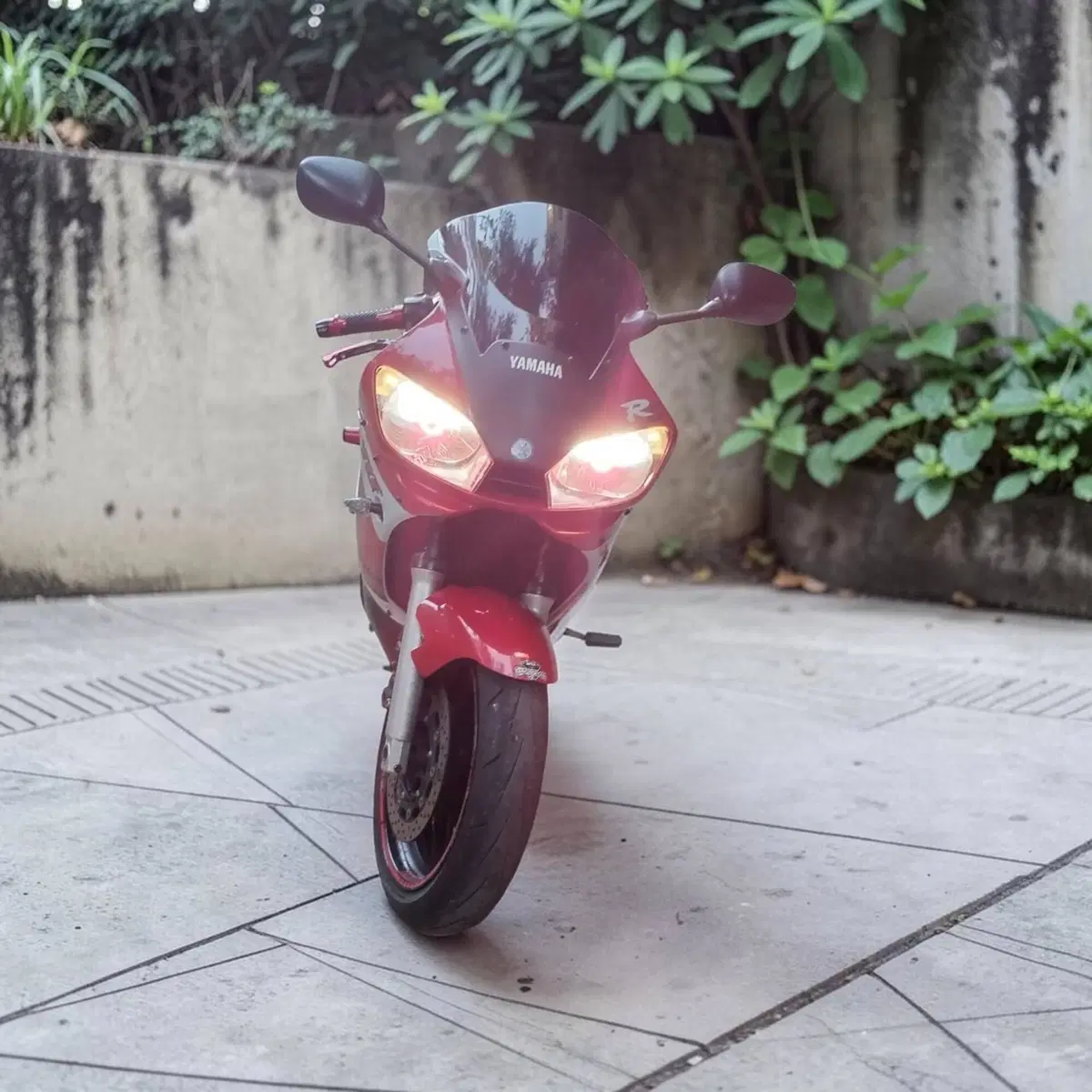 Yamaha YZF R6 (2001 - 02)