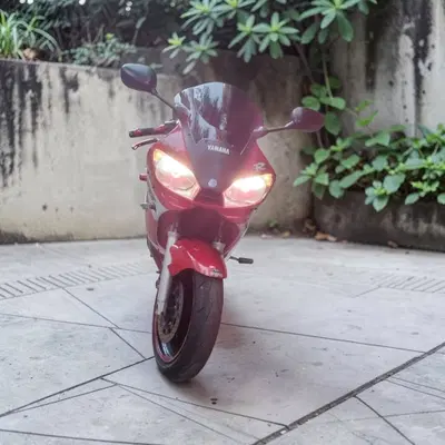 Yamaha YZF R6 (2001 - 02) usata