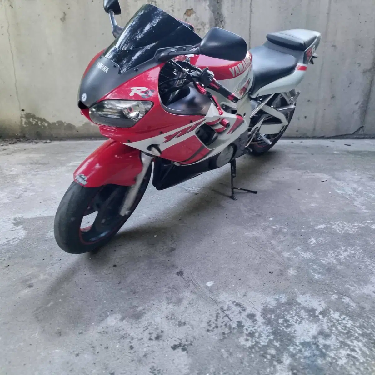 Yamaha YZF R6 (2001 - 02) (2)
