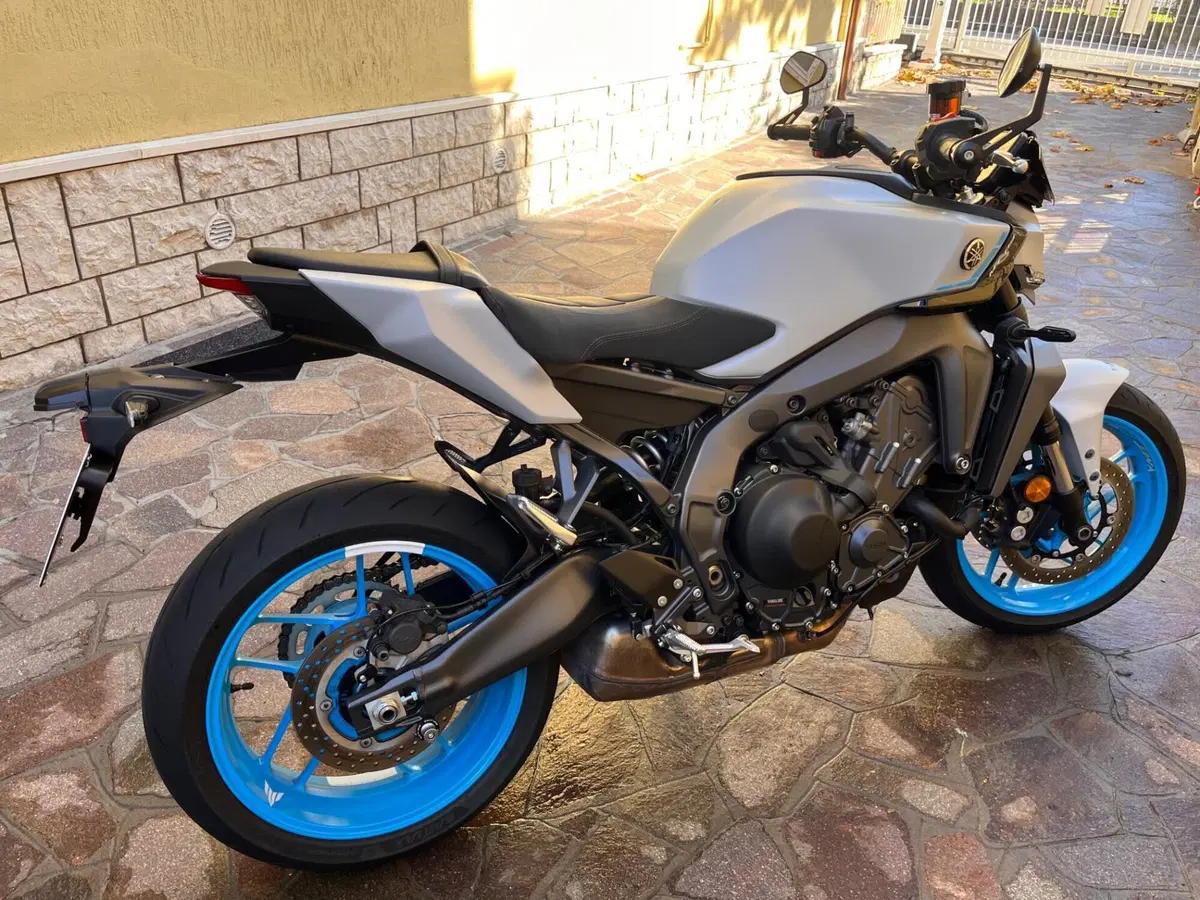 Yamaha MT-09 Y-AMT (2024 - 26) (3)