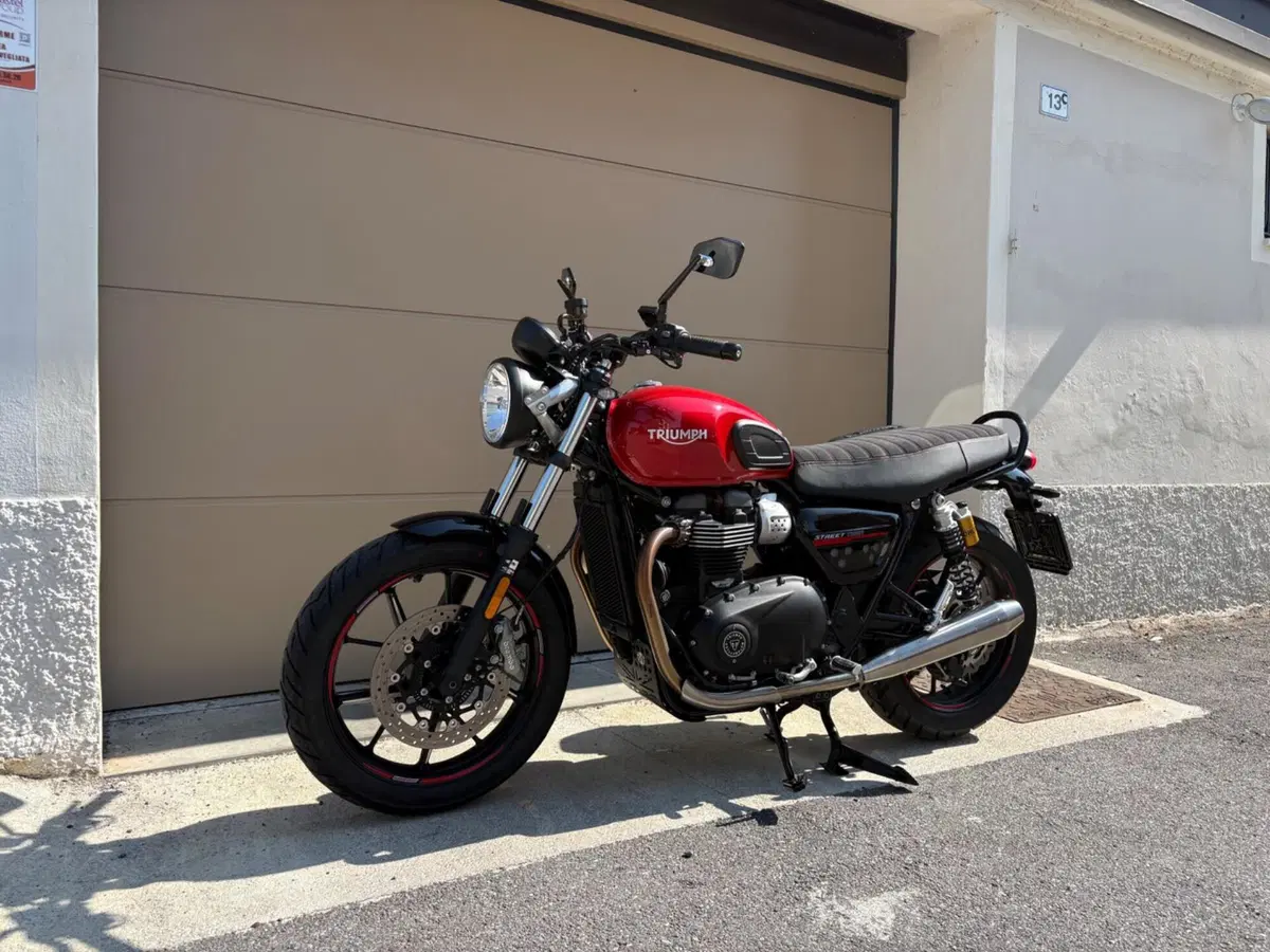 Triumph Street Twin 900 (2019 - 20)