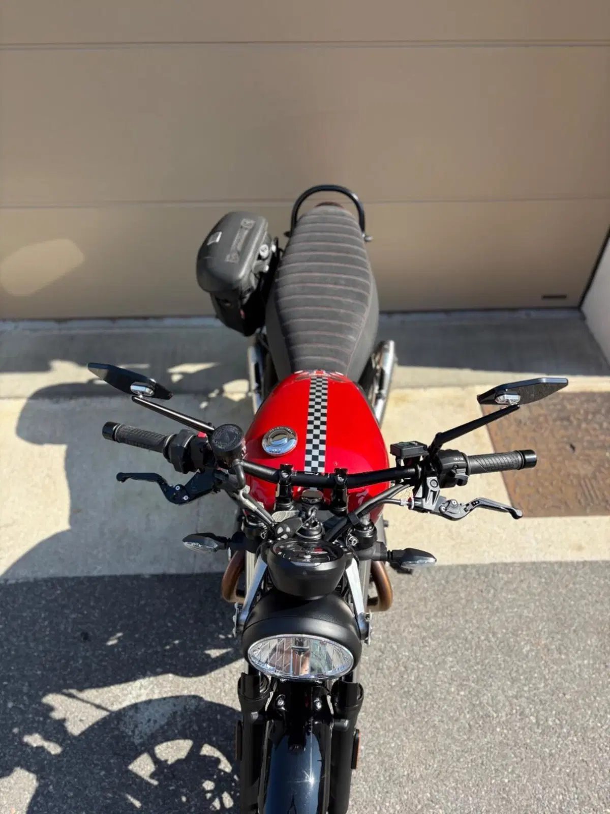 Triumph Street Twin 900 (2019 - 20) (5)