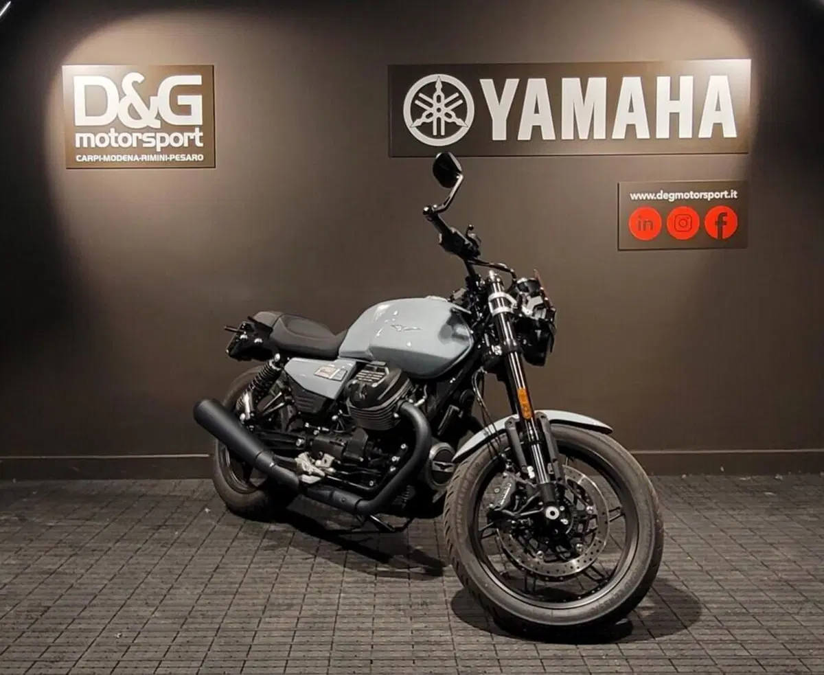 Moto Guzzi V7 Sport (2025 - 26) (9)