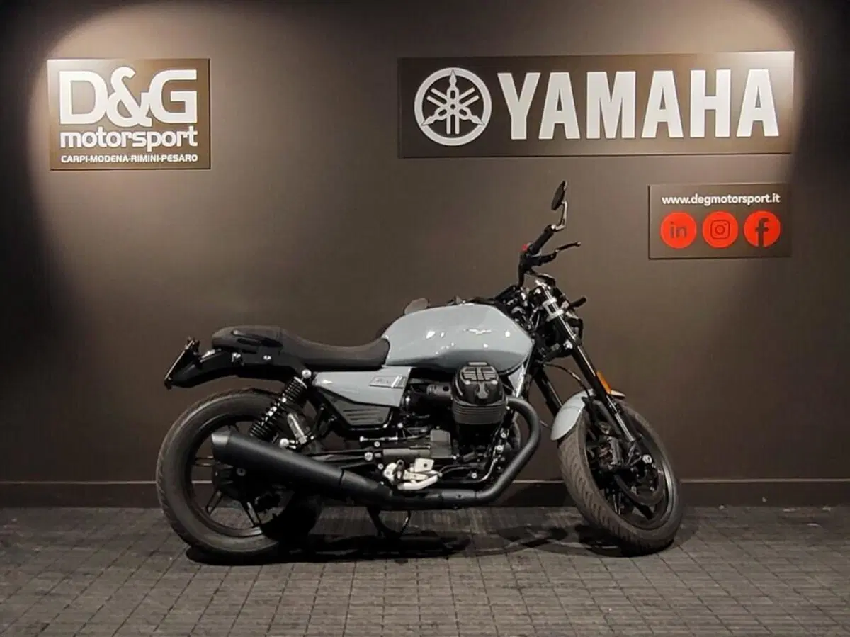 Moto Guzzi V7 Sport (2025 - 26) (10)