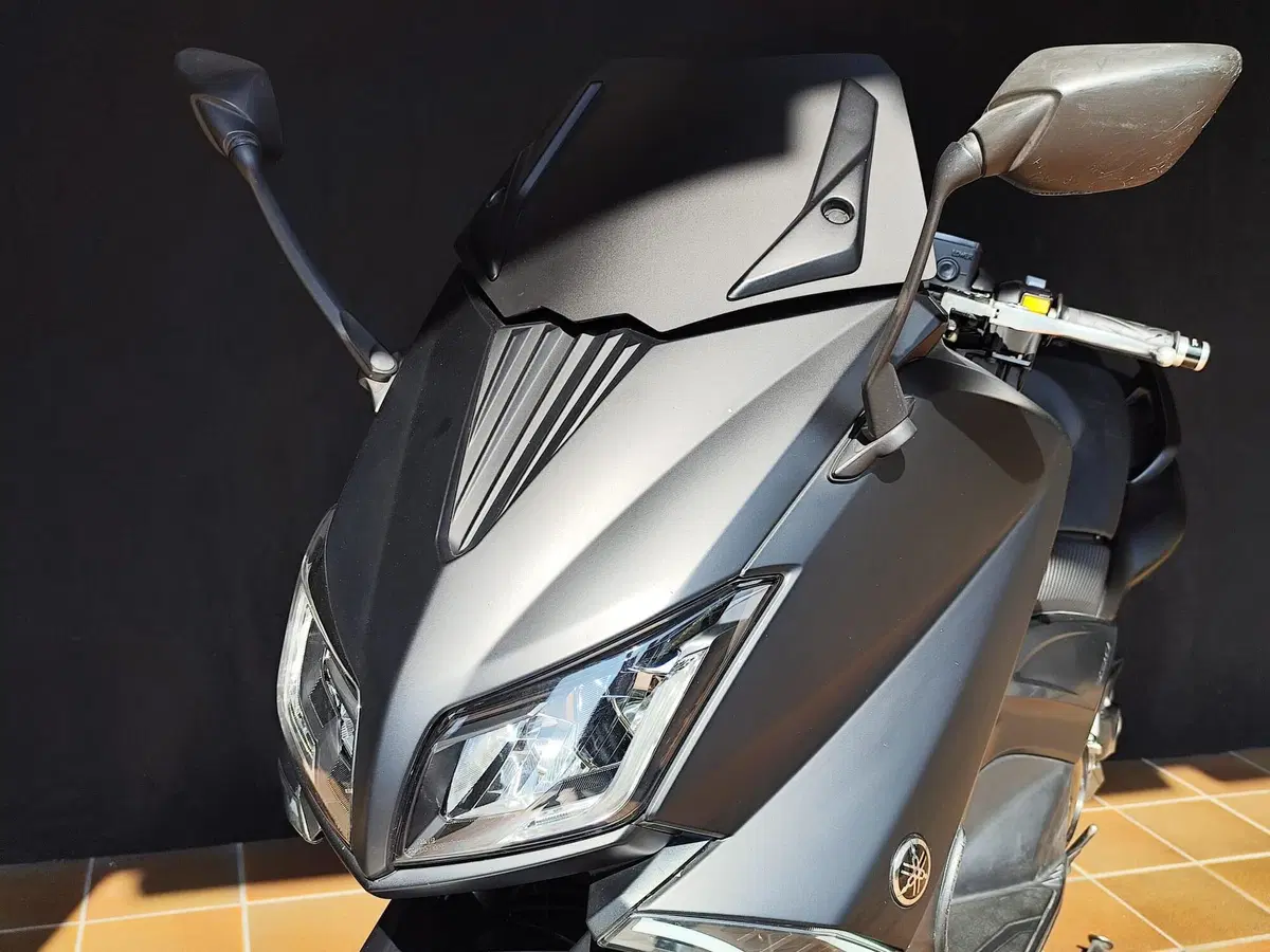 Yamaha T-Max 530 (2015 - 16) (7)