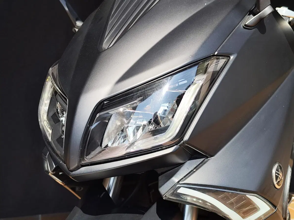 Yamaha T-Max 530 (2015 - 16) (8)