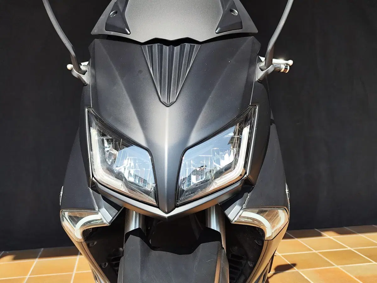 Yamaha T-Max 530 (2015 - 16) (11)