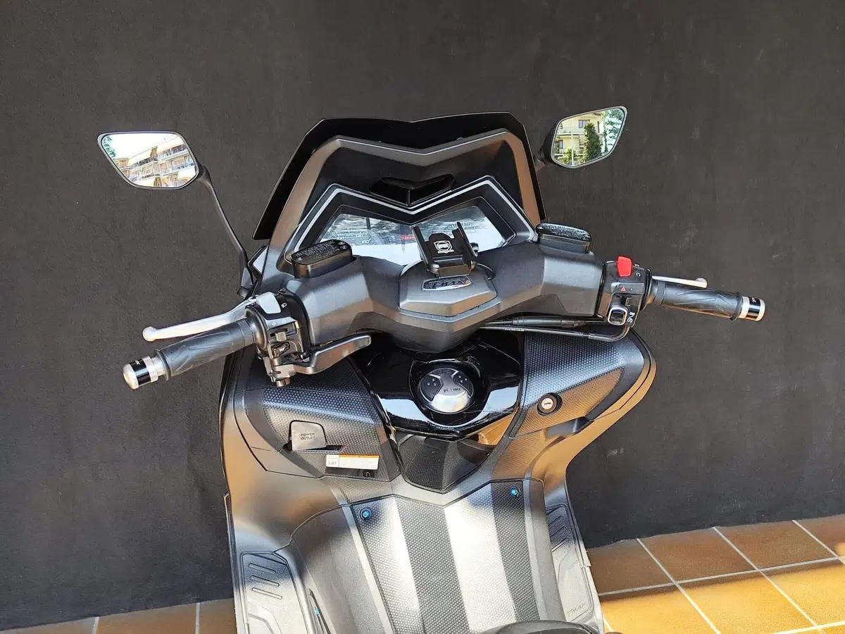 Yamaha T-Max 530 (2015 - 16) (14)