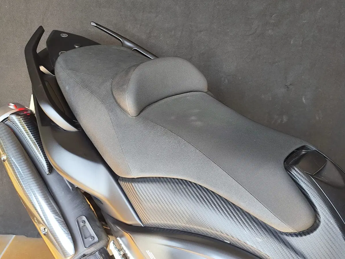 Yamaha T-Max 530 (2015 - 16) (18)