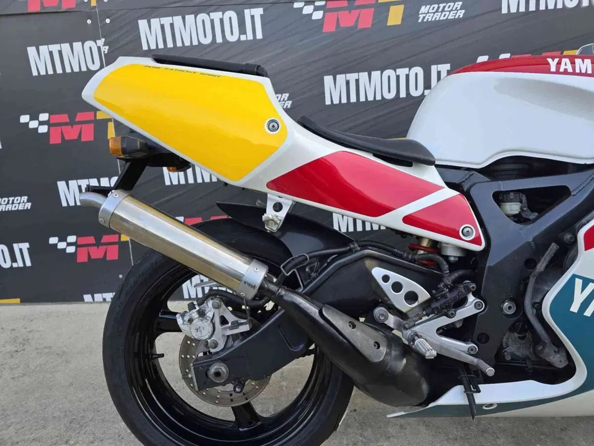 Yamaha TZR 250 RS 3VX (5)