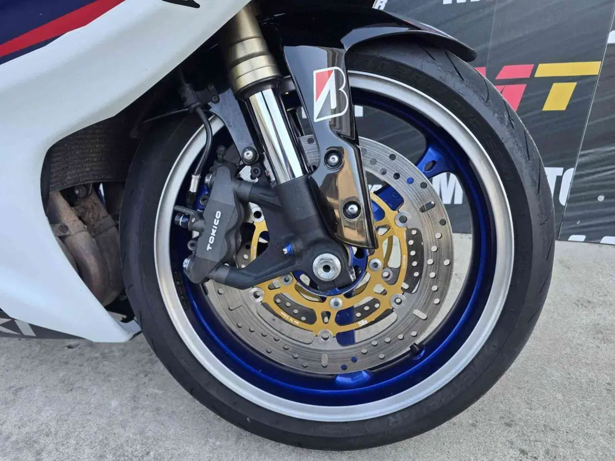 Suzuki GSX R 600 (2006 - 07) (8)