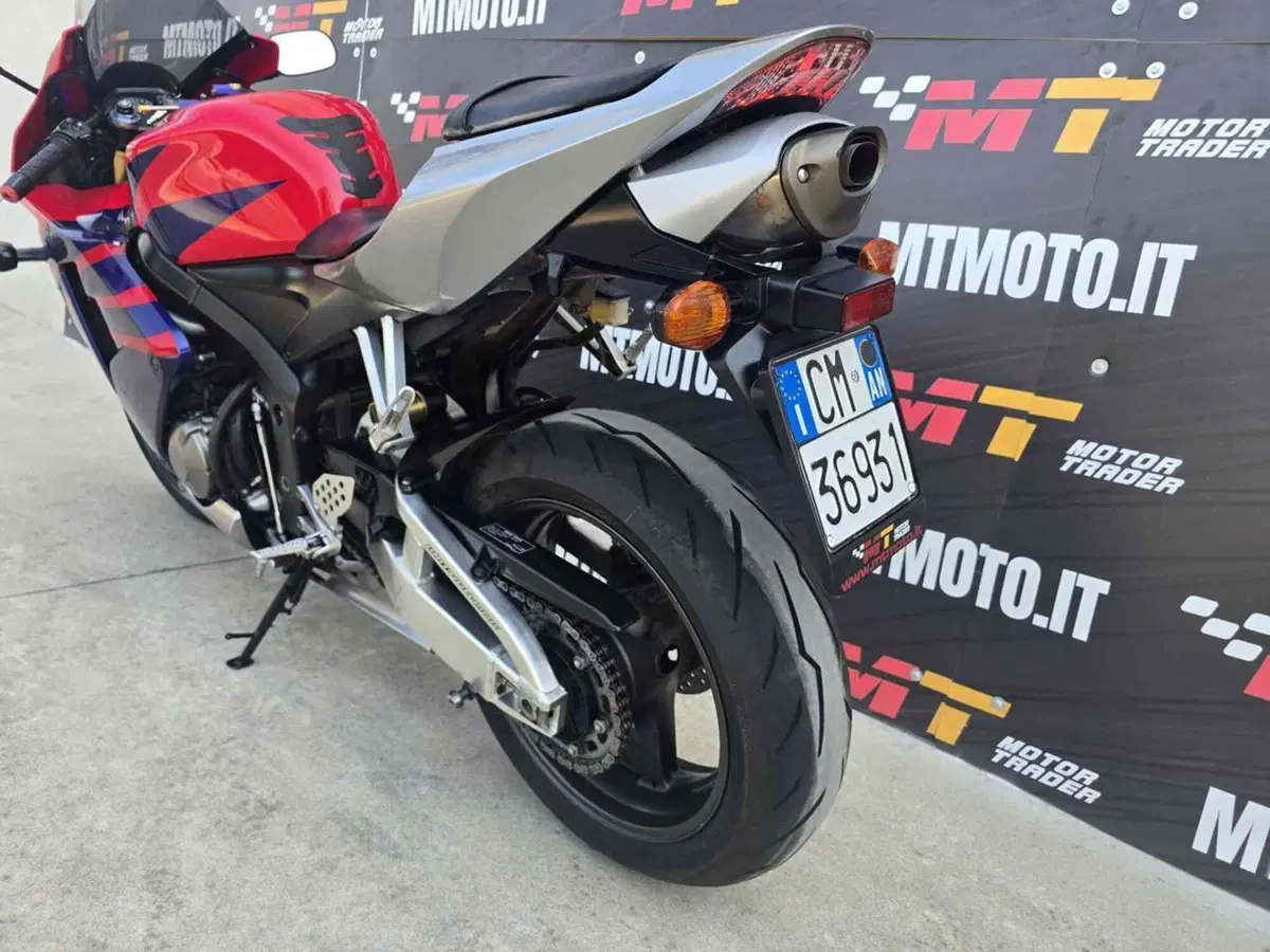Honda CBR 600 RR (2005 - 06) (5)