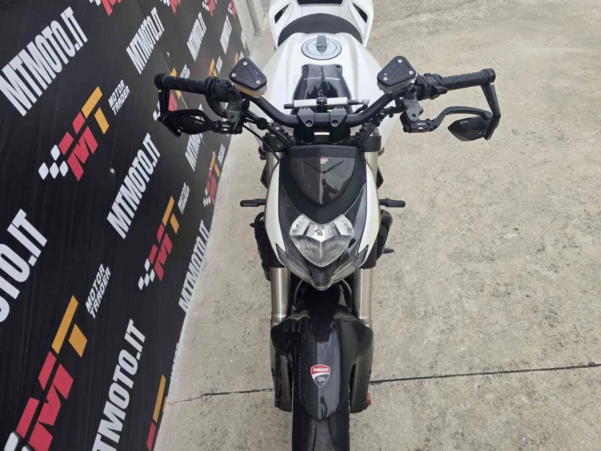 Ducati Streetfighter (2009 - 12) (34)
