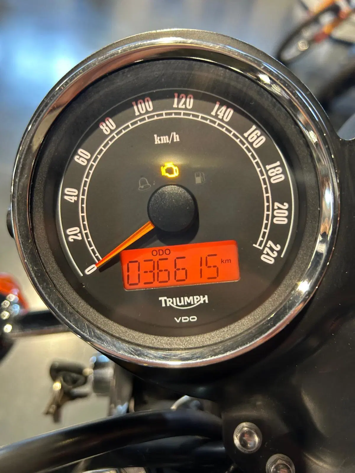 Triumph Bonneville T100 (2008 - 16) (4)