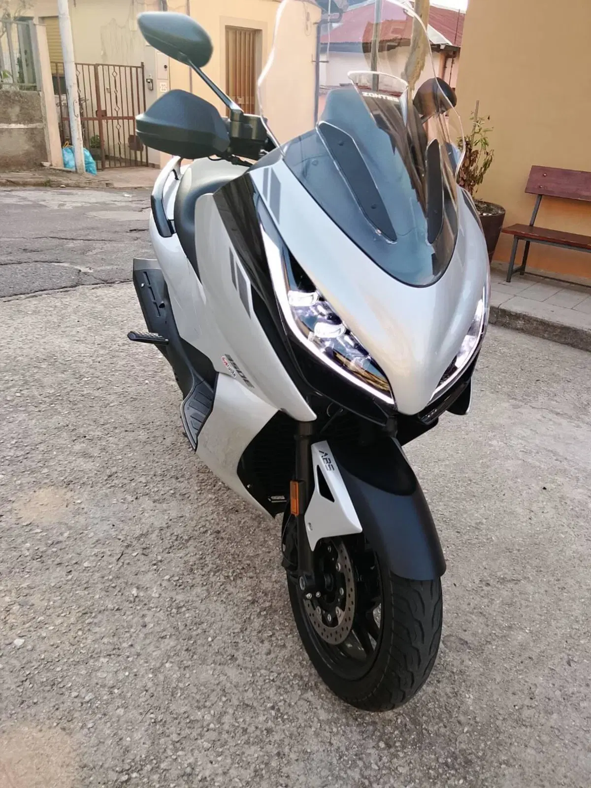 Zontes ZT350-E (2023 - 25) (2)