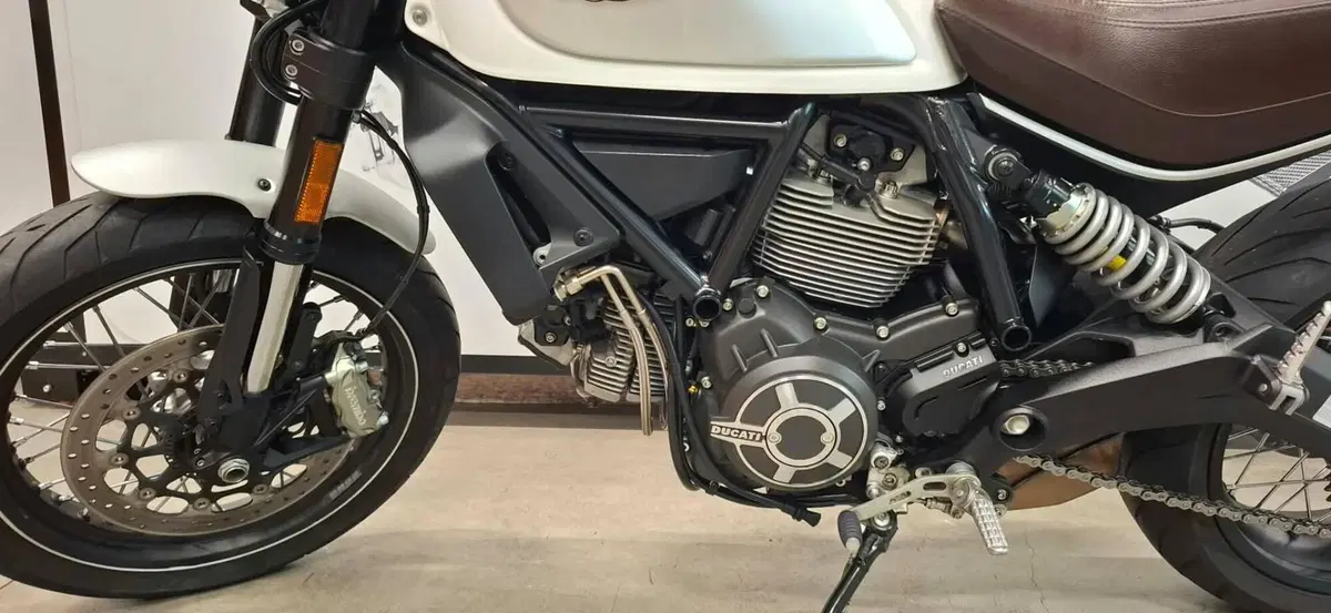 Ducati Scrambler 800 Classic (2017 - 18) (5)