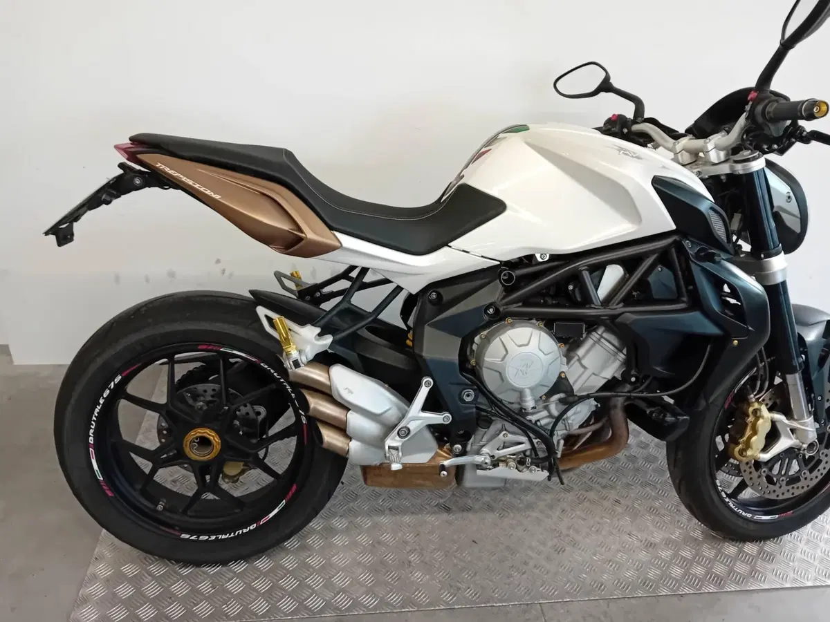 MV Agusta Brutale 675 (2011 - 15) (6)
