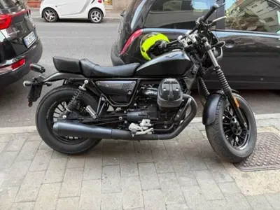 Moto Guzzi V9 Bobber (2018 - 20) usata