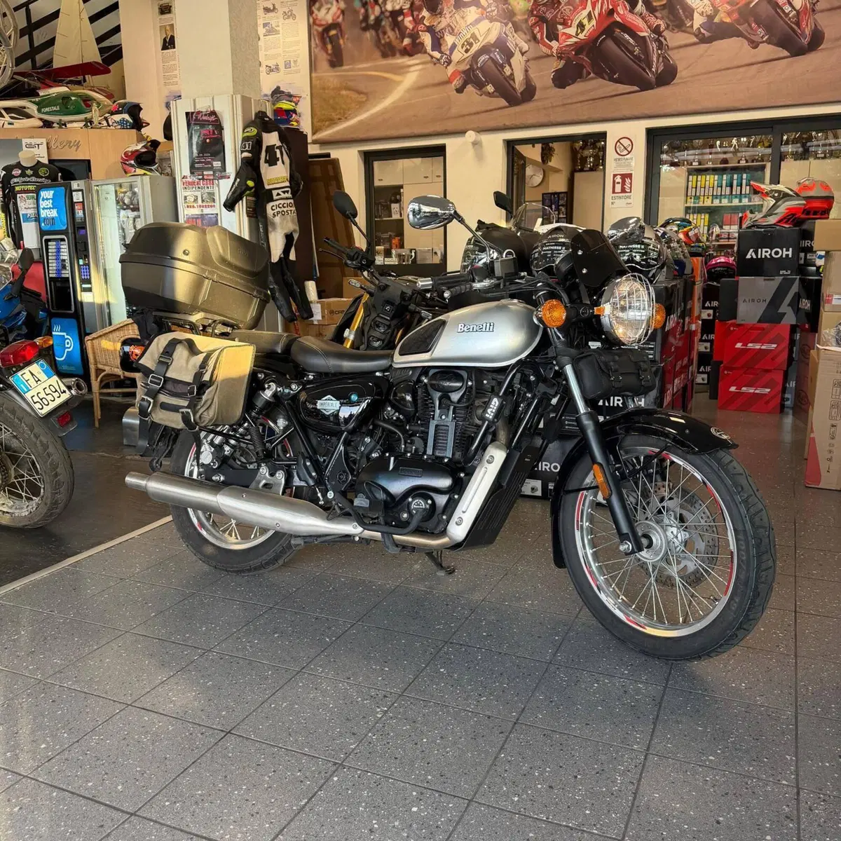 Benelli Imperiale 400 (2021 - 25) (2)