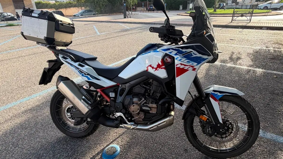 Honda Africa Twin CRF 1100L ES DCT (2024 - 26)