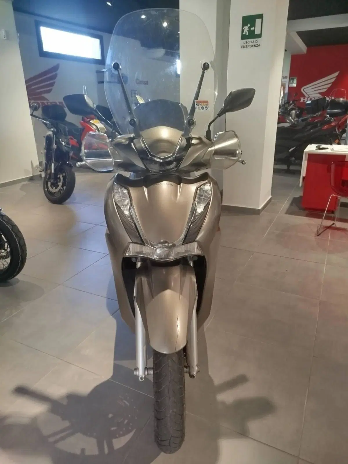 Honda SH 350 (2021 - 24) (3)