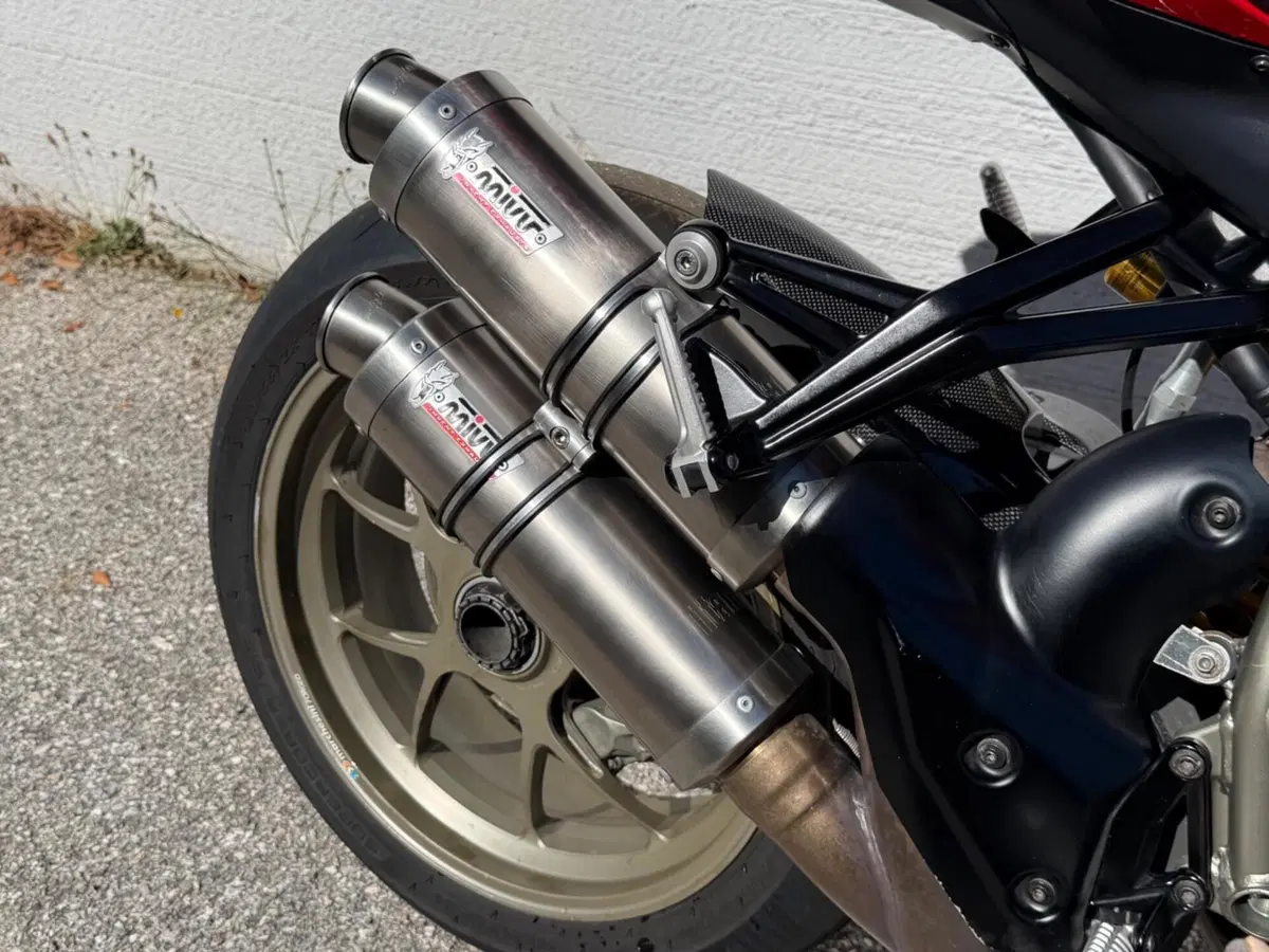 Ducati Streetfighter S (2009 - 14) (4)