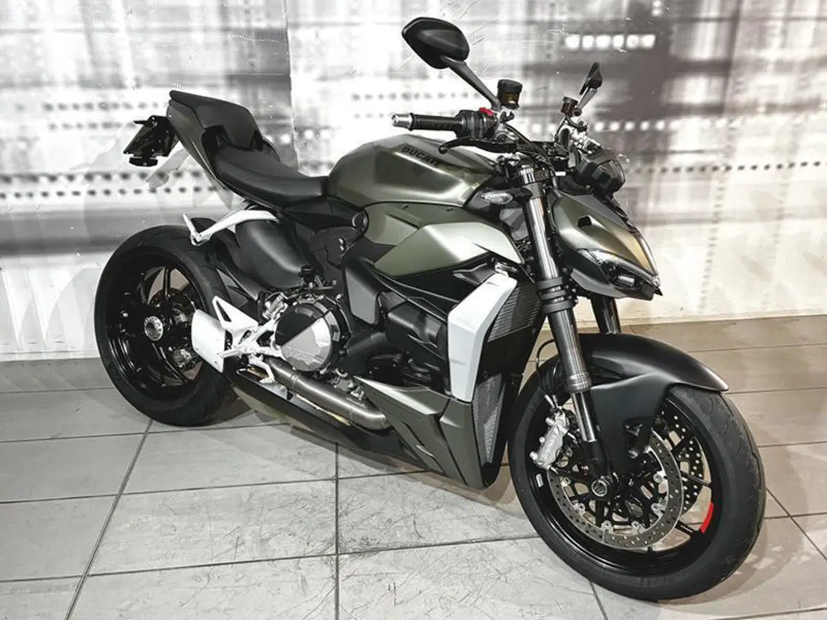 Ducati Streetfighter V2 (2022 - 24)