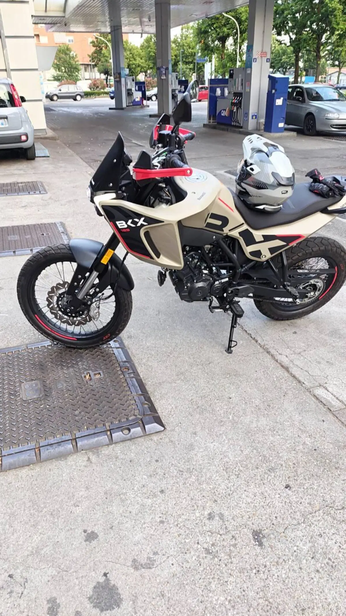 Benelli BKX 125 (2026) (4)