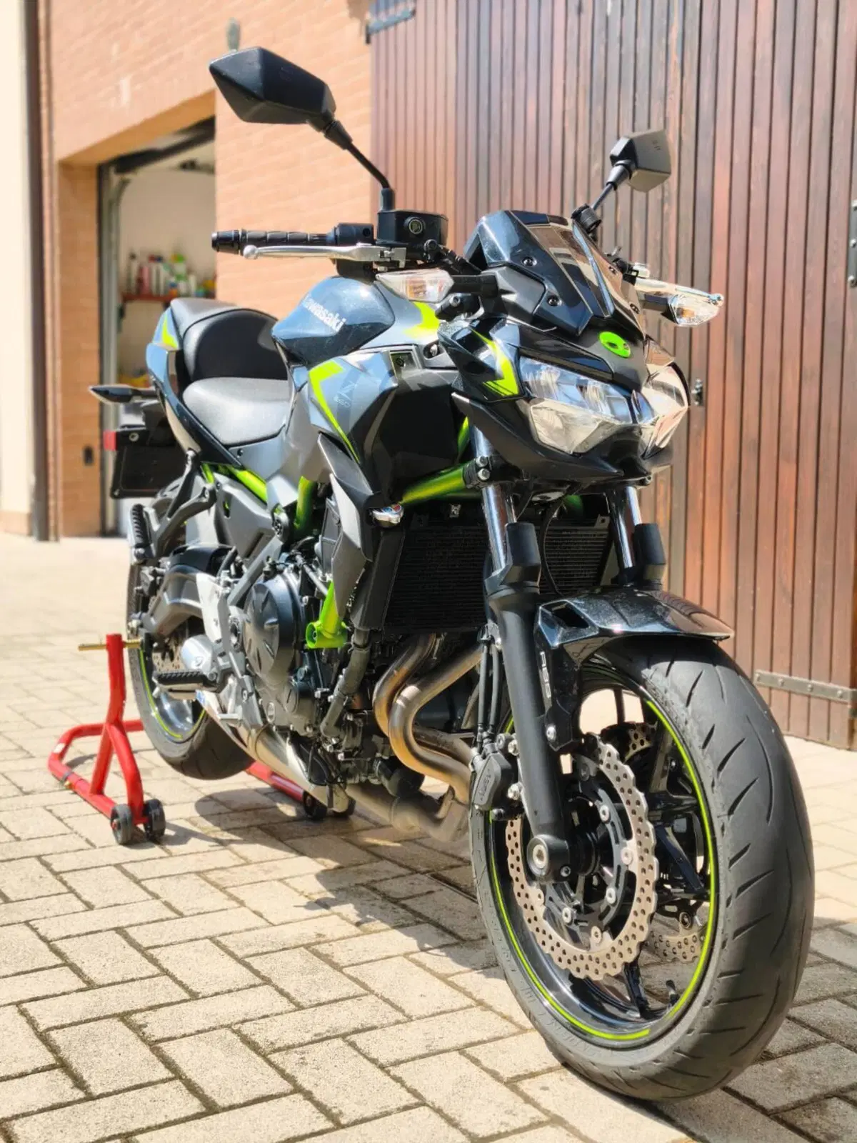 Kawasaki Z 650 (2021 - 24) (2)