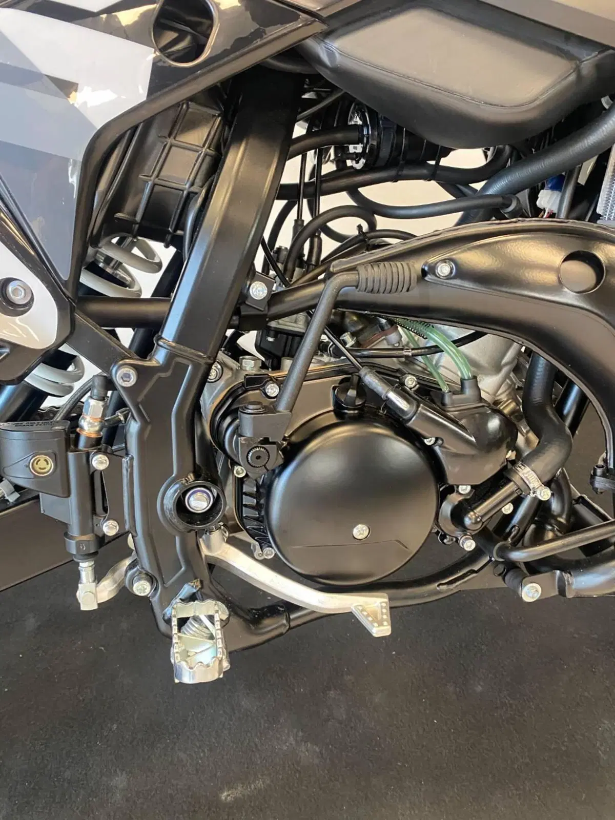 Peugeot XP6 Supermotard (2026) (11)