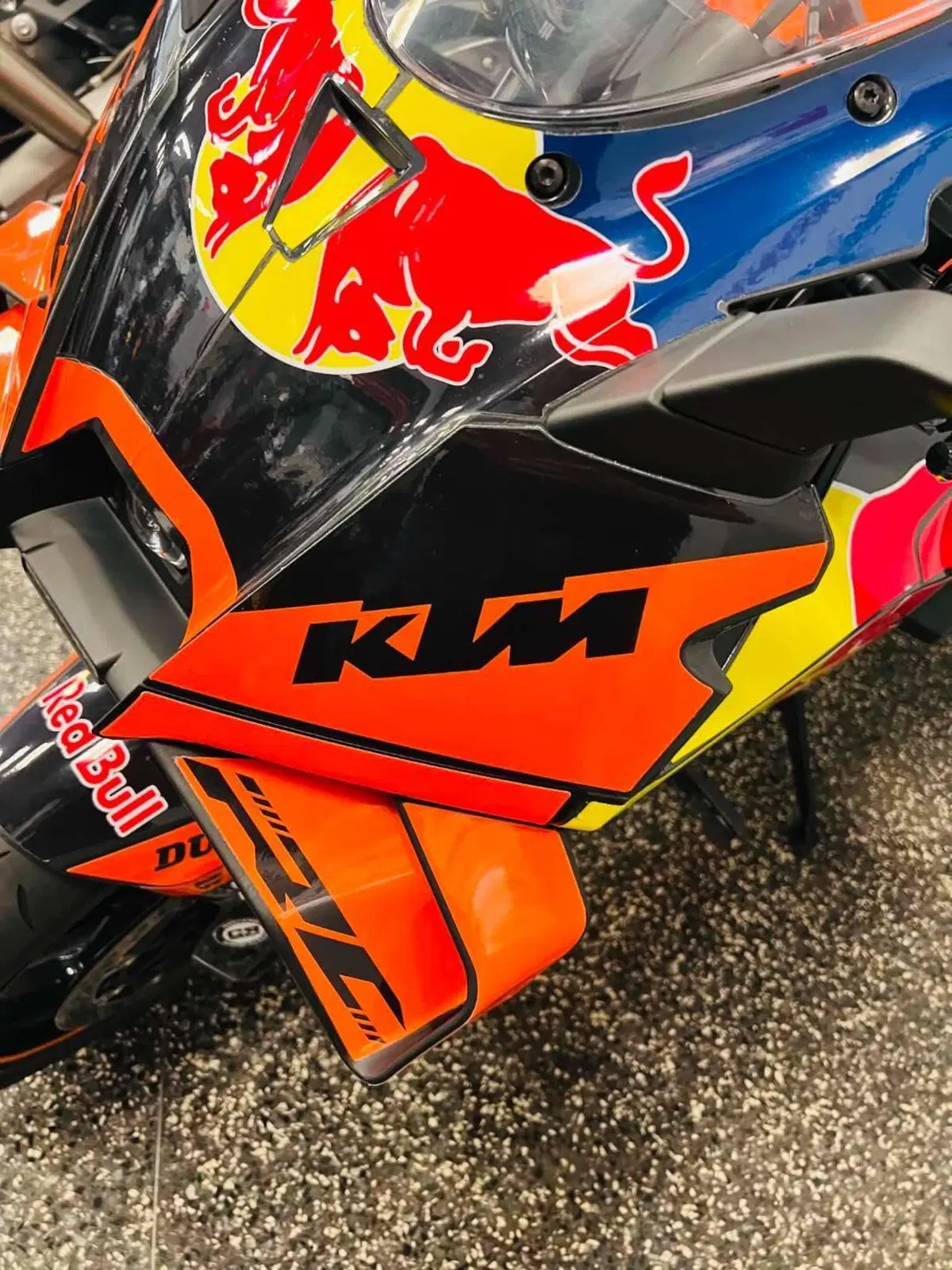KTM 990 RC R (2026) (13)