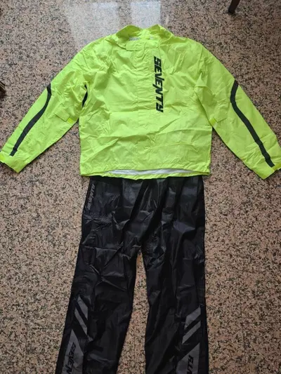 Antipioggia da moto Seventy Selle dalla Valle