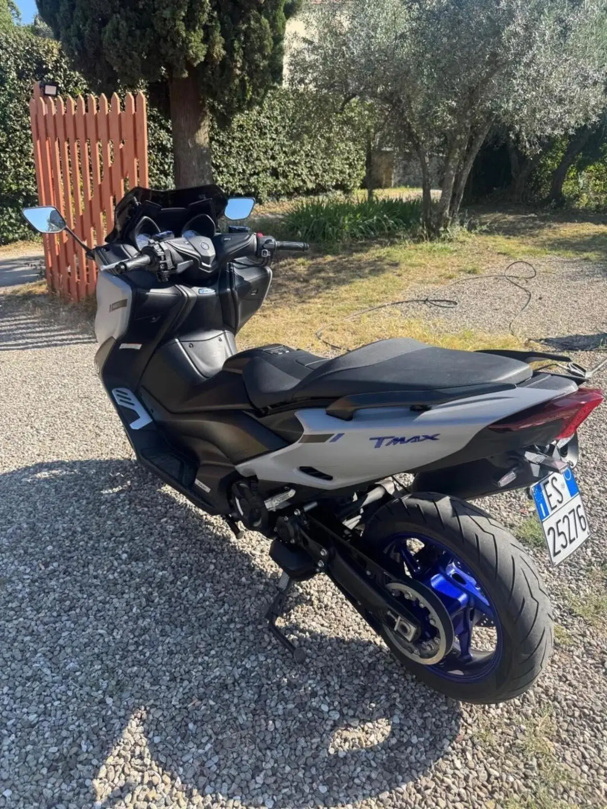 Yamaha T-Max 560 (2020 - 21) (3)