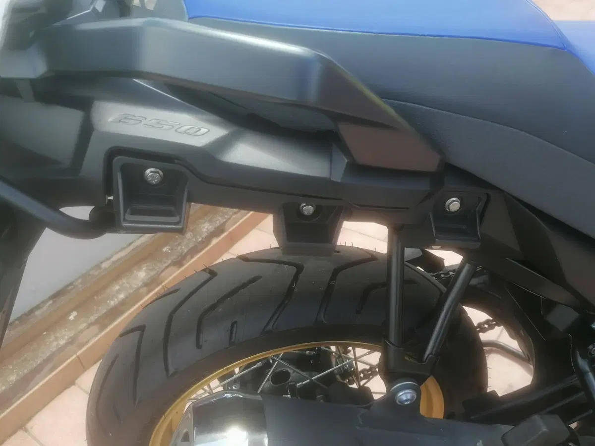 Suzuki V-Strom 650XT Explorer (2022 - 25) (5)