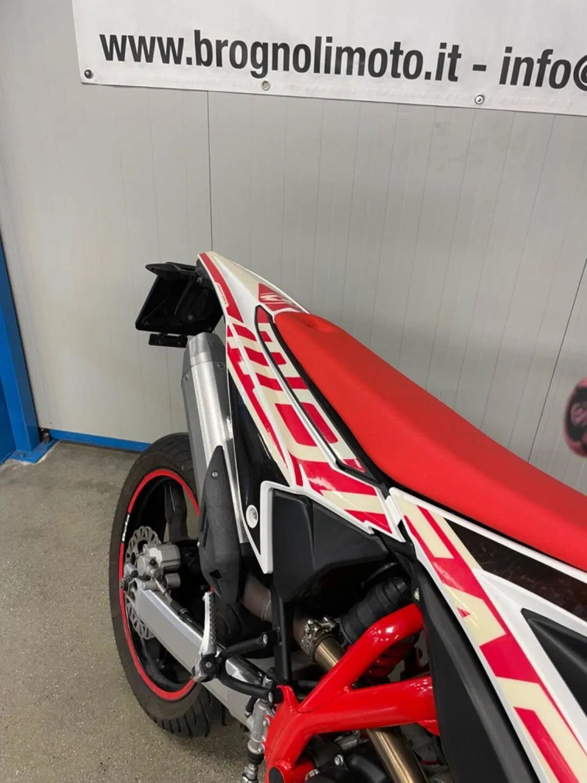Betamotor RR 125 4T Motard LC (2021 - 23) (3)
