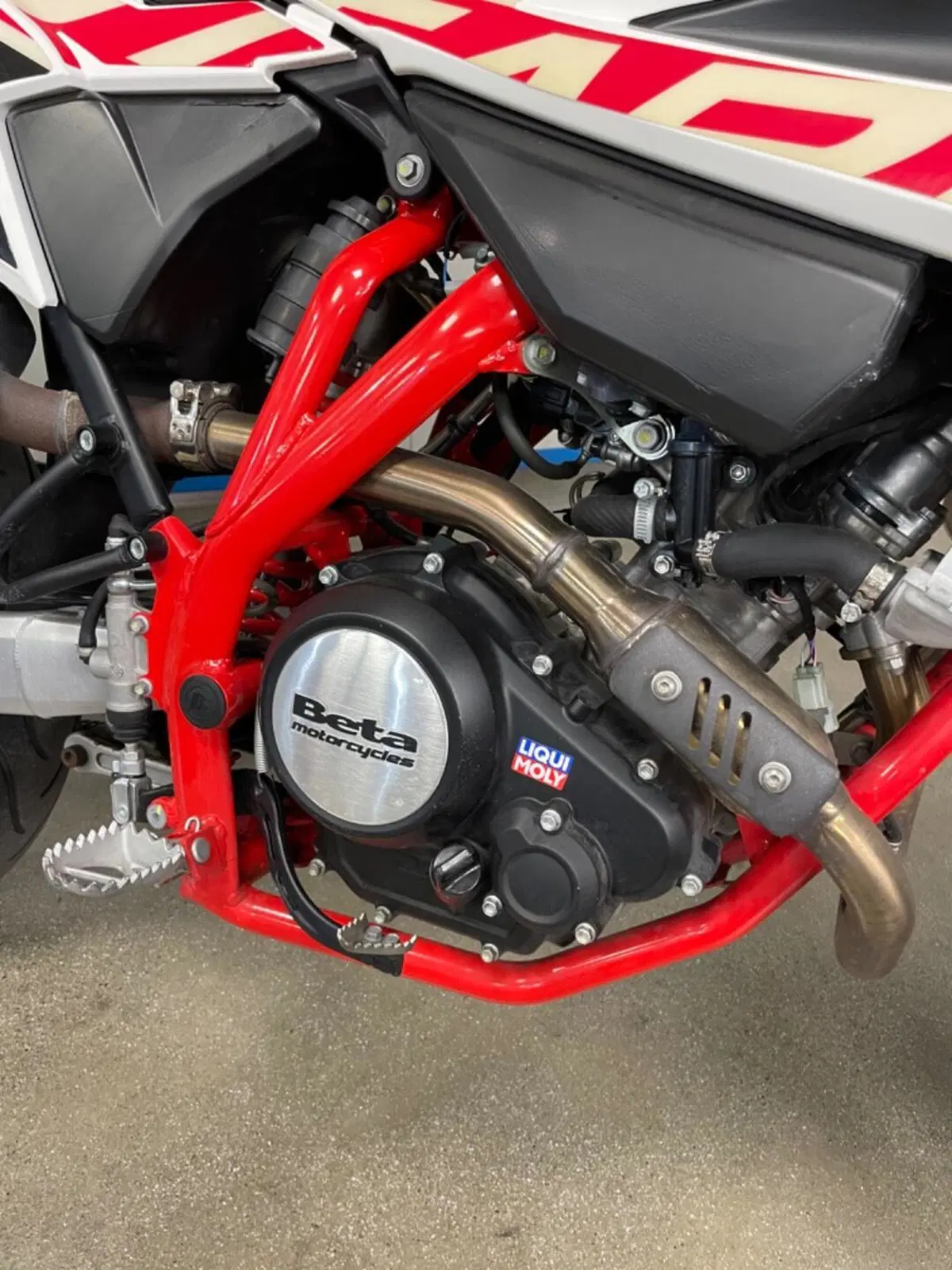 Betamotor RR 125 4T Motard LC (2021 - 23) (6)