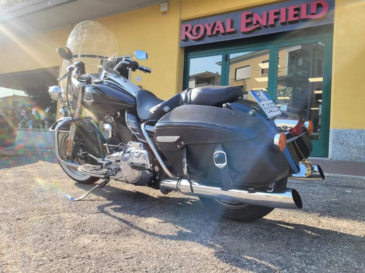 Harley-Davidson 1584 Road King Classic (2007 - 11) - FLHRCI (5)